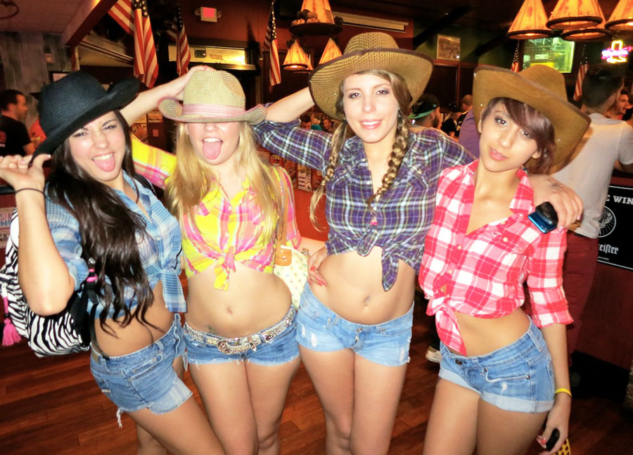 Hot Cowgirl Party turns into a wild sex orgy