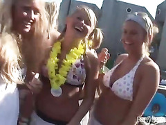 Young Girls Anxious To Flash Tits